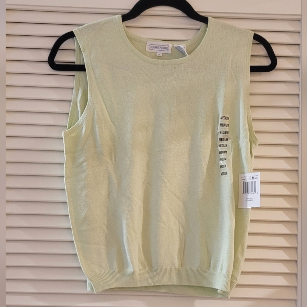 Jeanne Pierre- (NWT) Light Green Sleeveless Top